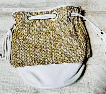 드로우 스트링 숄더백 베이지/화이트