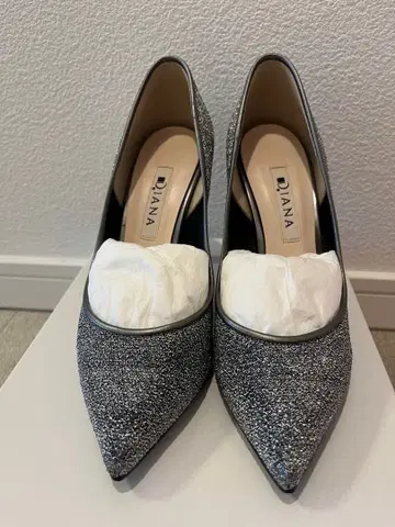 [ 새상품급 ] DIANA/라메 니트 튤 펌프스/22.5cm