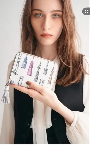 TREASURE TOPKAPI 슈링크 가죽 여권 케이스