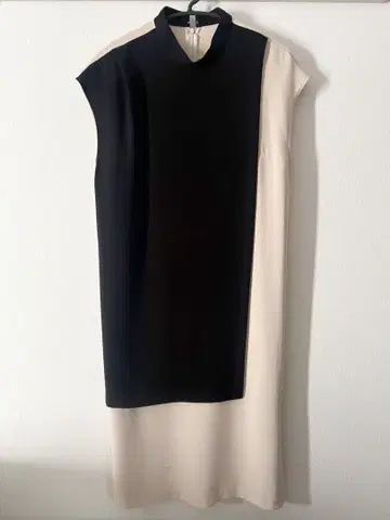 YAMADA Aga 바이컬러 보틀넥 원피스 9호