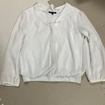 23구 38 사이즈 화이트 긴팔 블라우스 티셔츠 라메