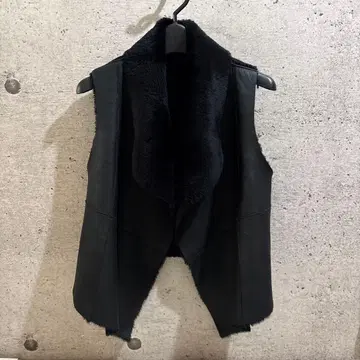 히로코코시노 블랙 가죽 퍼 베스트 니트