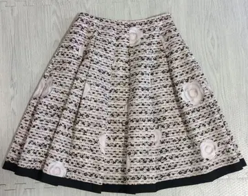 플라워 장식 플레어 스커트