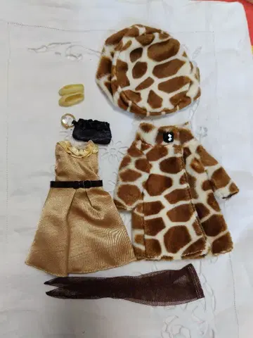 브라이스 디폴트 아웃핏 브라이스 아웃핏