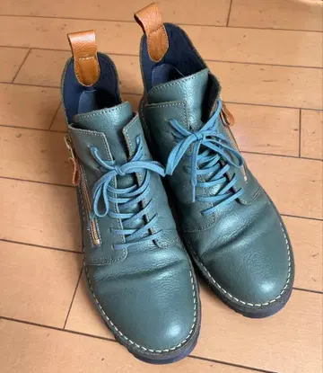 JS HeartLavel 그린 가죽 부츠