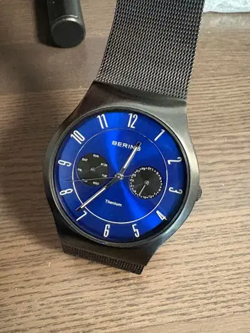 BERING 티타늄 파랑 다이얼 손목시계