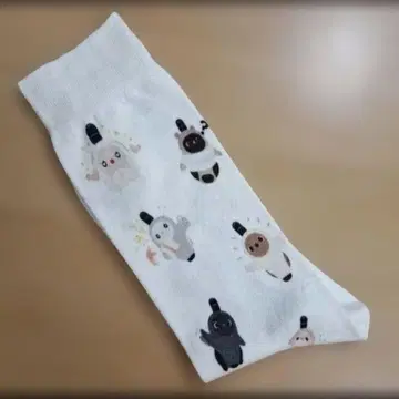 LOVOT 프린트 양말