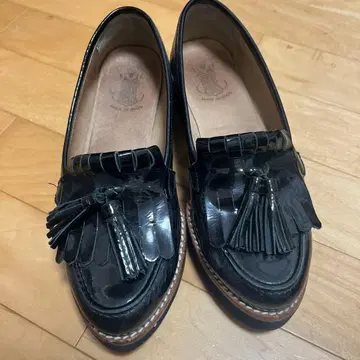 BONTRE 미사용급 가죽 태슬 로퍼 통굽 블랙