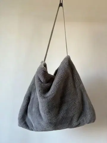 그레이 퍼 숄더백