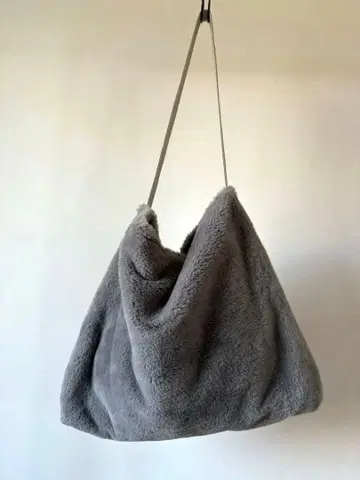 그레이 퍼 숄더백