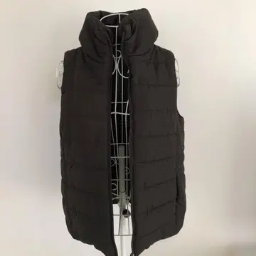 블랙 퀼팅 다운 베스트