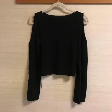 Snidel 블랙 숄더 오픈 니트