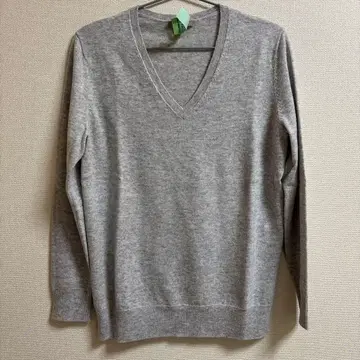 띠어리 럭스 캐시미어 스웨터 그레이 V넥 38호 새상품급 무지 긴팔