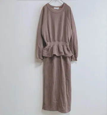 난닝구 긴팔 원피스 타이트 페플럼풍 브라운 프리 속기모