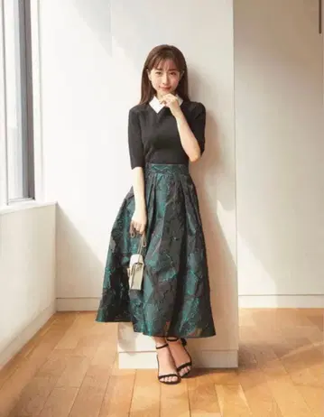 다나카 미나미 착용 아푸와이저 리셰 시어 자카드 턱 스커트