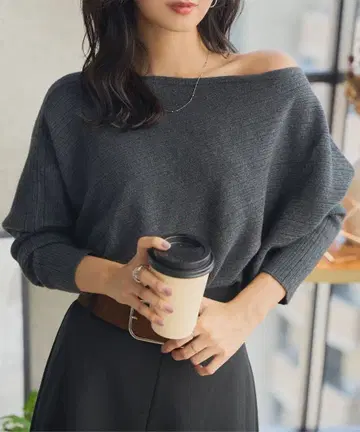 고베 레터스 보트넥 돌먼 리브 니트탑 그레이