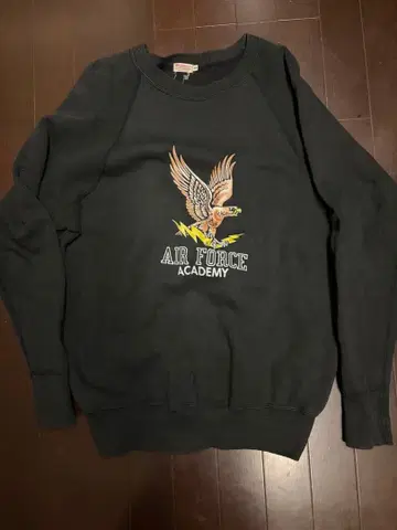 에어포스 아카데미 블랙 맨투맨 44