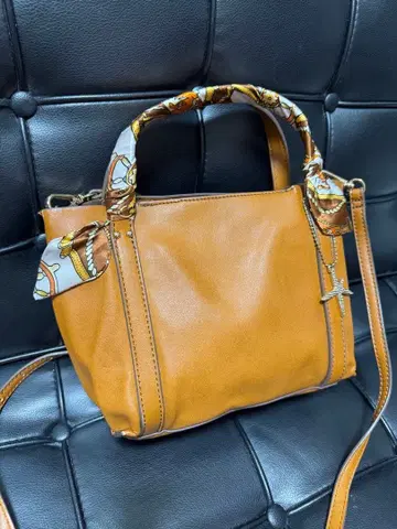 브라운 가죽 숄더백