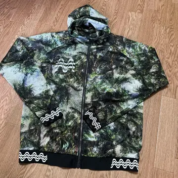 ATHLETA 야자수 패턴 나일론 후드 자켓