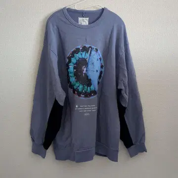 샤리프 케이크 프린트 맨투맨