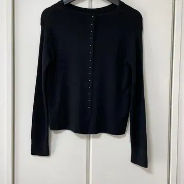 [어른스럽고 고급스럽게!] 인디비 울 모 소재 백 비쥬 니트 블랙 38