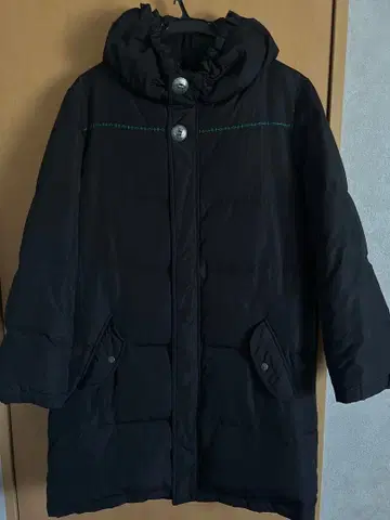 TITICACA 티티카카 로리안 테이프 자수 다운 자켓 L 블랙