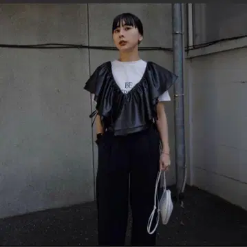 AMERI 아메리빈티지 UMBRELLA RAFFLE TOP