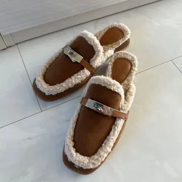 24cm 한정 가격 금장 장식 샌들