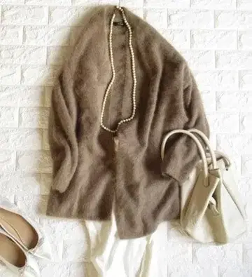 어반 리서치 로쏘 여자 페렛 기모 니트 헤어리 가디건 브라운