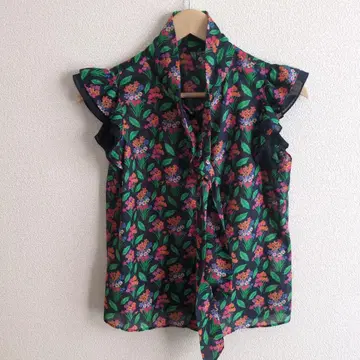 블루 라벨 꽃무늬 셔츠