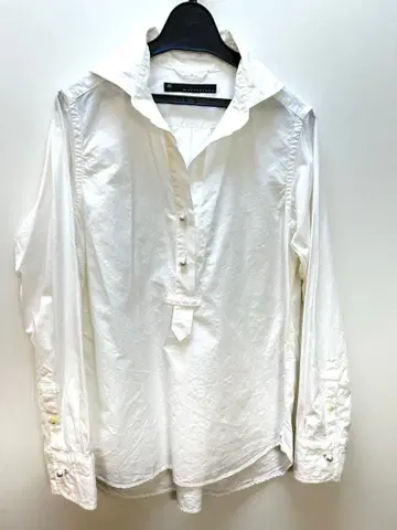 마르티니크 화이트 풀오버 셔츠 펄 버튼 화이트 셔츠 스키퍼