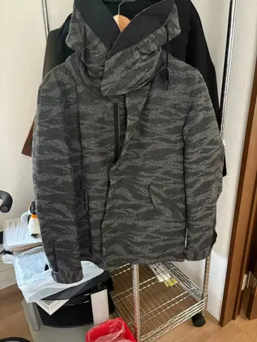 그린 라벨 릴랙싱 울 블렌드 후디드 올 패턴 자켓 M