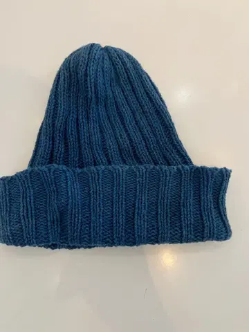 Stuart 블루 니트 모자 리브