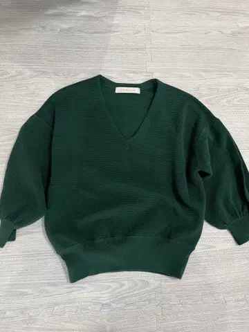 ESTNATION 에스트네이션 리브 V넥 38