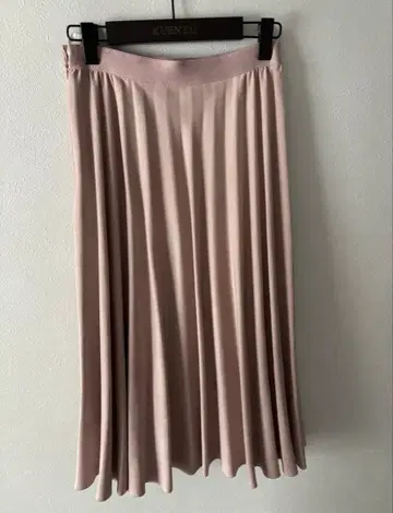 ANAYI 매트 스웨이드 느낌 플리츠 스커트 핑크