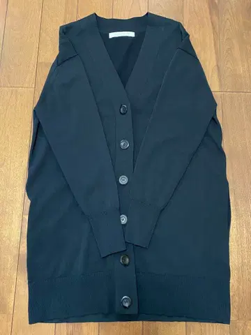 ESTNATION 블랙 V넥 가디건