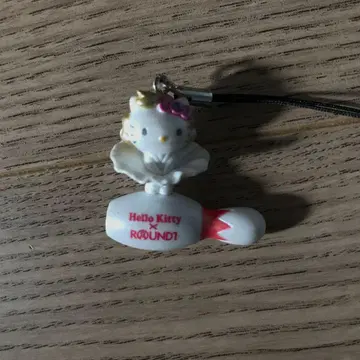 헬로키티 라운드원 키티 마릴린 몬로