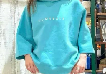 새상품급 niko and - NUMERALS 오버 사이즈 반팔 후드티