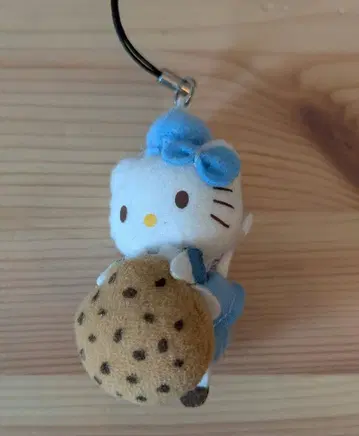 헬로키티 스텔라 이모 콜라보 쿠키 스트랩