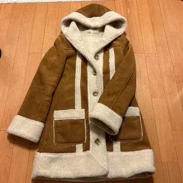 바니스 뉴욕 무스탕 코트