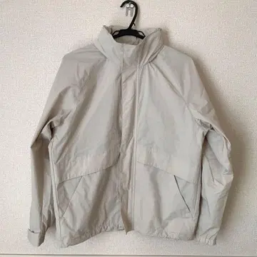 라이트 그레이 나일론 자켓