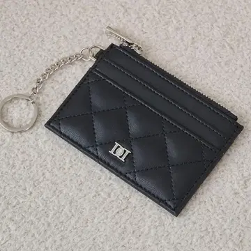 [ 새상품 ] Darich DD 로고 퀼팅 트래블 패스 케이스 BLK