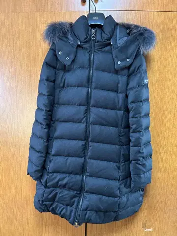 TATRAS 타트라스 블랙 LAVIANA 다운 코트 라비아나