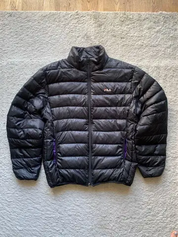 FILA 블랙 다운 자켓 L 사이즈