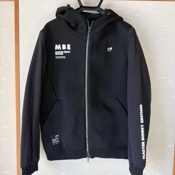 MASTER BUNNY EDITION 아우터 사이즈 2 새상품급입니다!