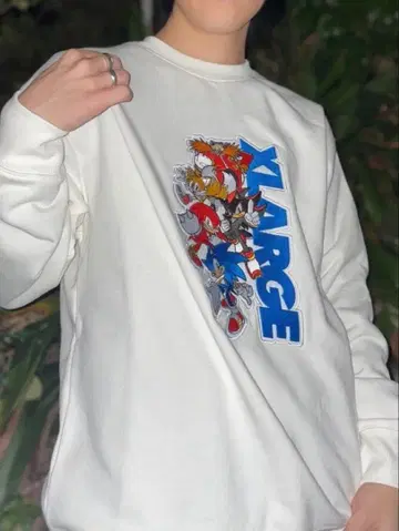 [ XLARGE ] 소닉 콜라보 맨투맨