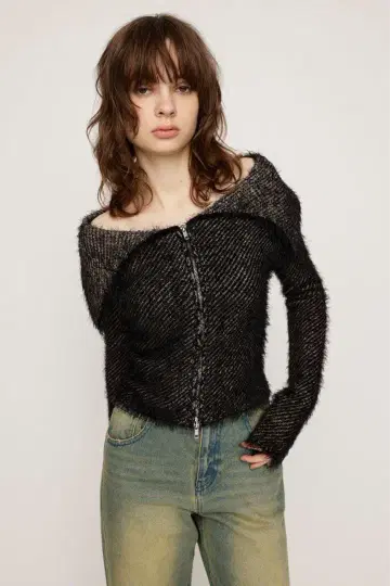 SLY SHAGGY STRIPE MG 상의 BLACK