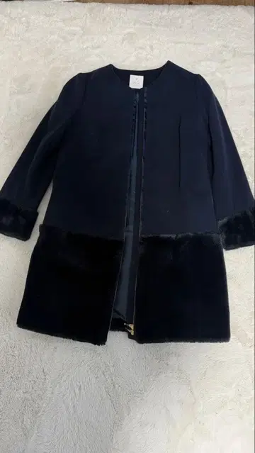 새상품급 AG 노카라 네이비 코트 퍼 포함