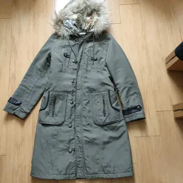 armoire caprice 카키 코트