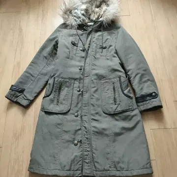 armoire caprice 카키 코트